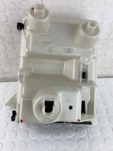 Base Soporte Caja Fusibles Peugeot 301 2017-2023