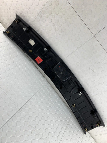 Moldura Interior Cajuela Dodge Durango Wd 2014-2020 Negro