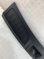 Moldura Interior Cajuela Dodge Durango Wd 2014-2020 Negro