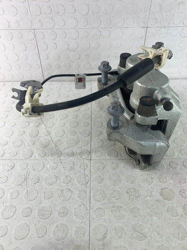 Caliper Delantero Izquierdo Dodge Durango Wd 2014-2020 5.7