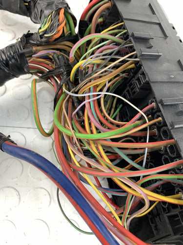 Caja Fusible Motor (detalle) Ford Taurus Police Interceptor