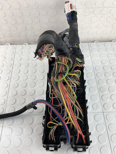 Caja Fusible Motor (detalle) Ford Taurus Police Interceptor