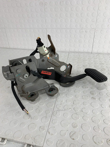 Pedal De Freno Con Switch Aut Renault Fluence 2011-2017