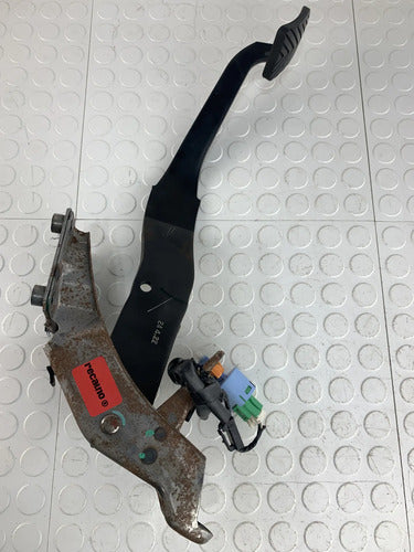 Pedal De Freno Mitsubishi L200 2020-2024