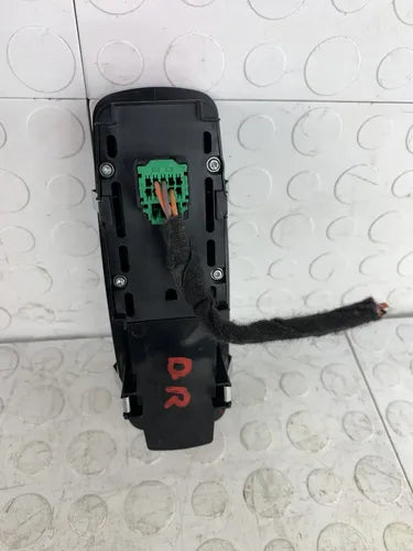 Switch Elevador Delantero Derecho Dodge Charger 2015-2023