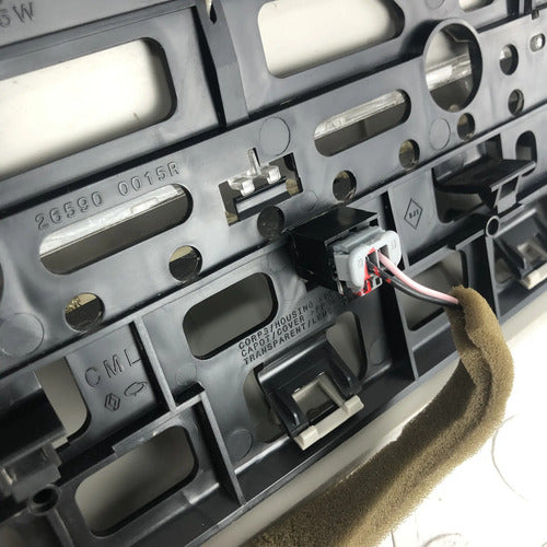 Tercer Luz Stop Renault Fluence 2011-2017 (detalle)