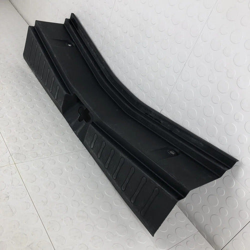 Moldura Chapa De Cajuela Nissan Note 2014-2019