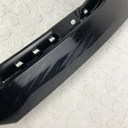 Moldura Poste Trasero Derecho Ford Edge 2015-2018 (detalle)