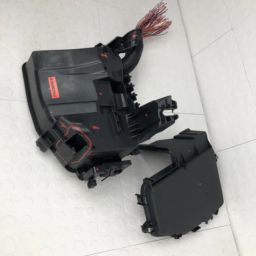 Caja Fusibles Mot Mercedes Benz A45 Amg W177 2021 (detalle)