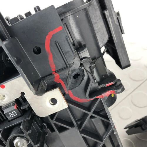Caja Fusibles Mot Mercedes Benz A45 Amg W177 2021 (detalle)