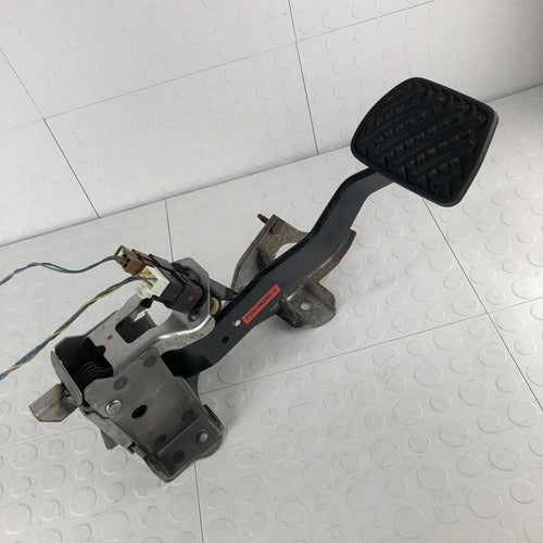 Pedal De Freno Con Sensores Nissan Rogue 2008-2014