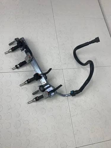 Riel De Inyectores Completo Toyota Yaris Core 2017 Pub 2