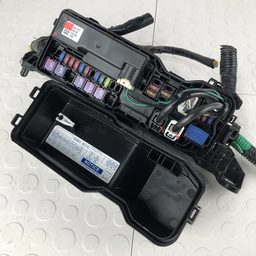Módulo Caja Fusibles Motor Toyota Avanza 2016-2021 Std