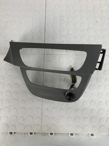 Moldura Frente Estéreo Encendedor Renault Fluence 2011-2017