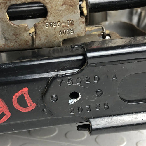 Cubre Asiento Delantero Copiloto Nissan Tiida 2007-2017 Negro