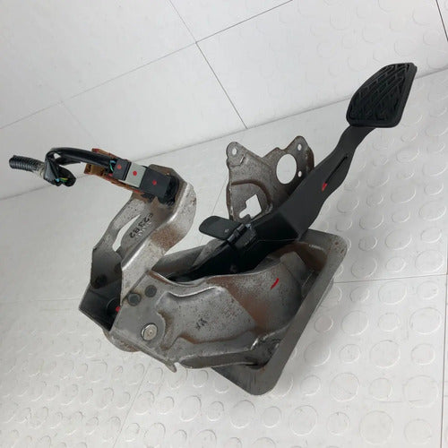 Pedal De Freno 2 Sensores Originales Nissan Note 2014-2019