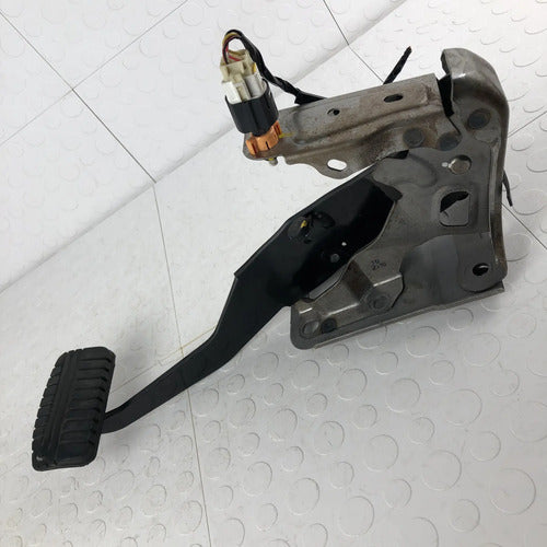 Pedal De Freno Con Switch Mitsubishi Lancer 2008-2015