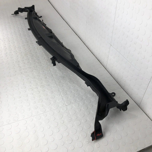 Tolva Inferior Limpiabrisas Ford Fiesta Hb 2011-2019(detalle
