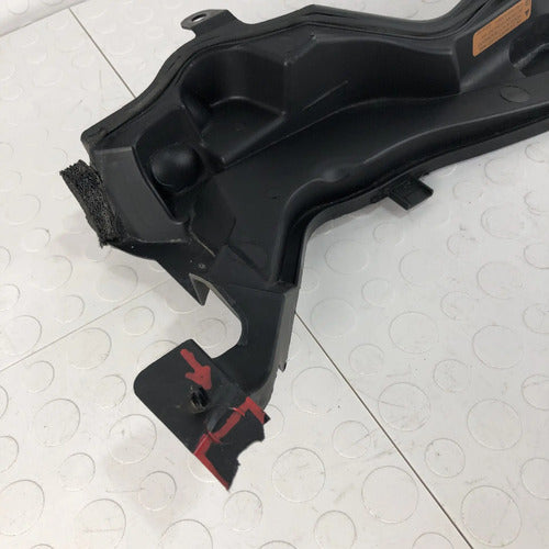 Tolva Inferior Limpiabrisas Ford Fiesta Hb 2011-2019(detalle