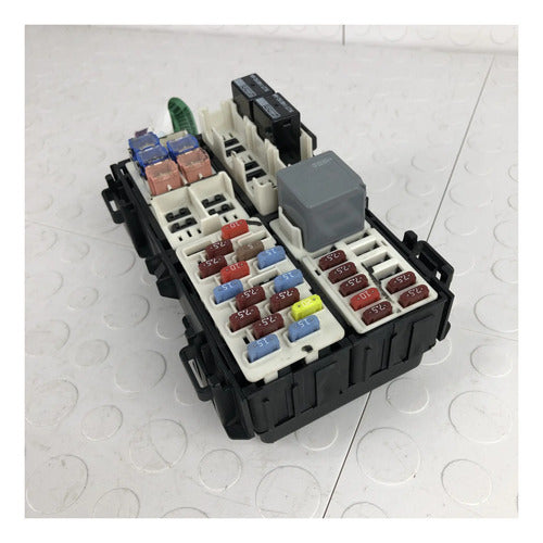 Caja Módulo De Fusibles Ford Fiesta Hb 2011-2019 Std
