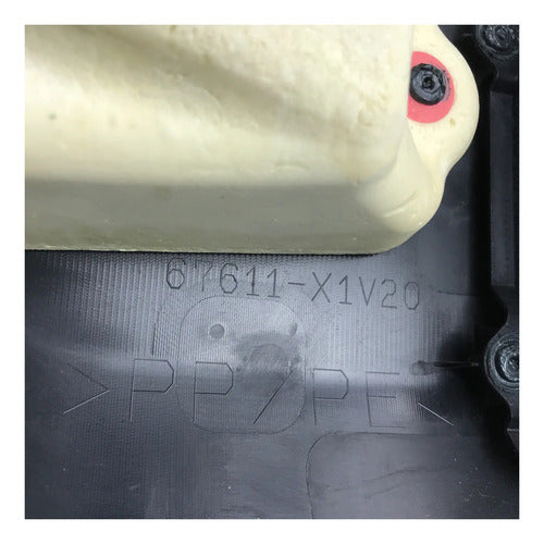 Panel Puerta Delantera Derecha Toyota Prius C 2018-2021