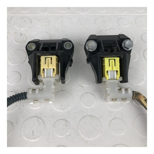 Par Sensores Bolsa De Aire Toyota Yaris Hb 2012-2016