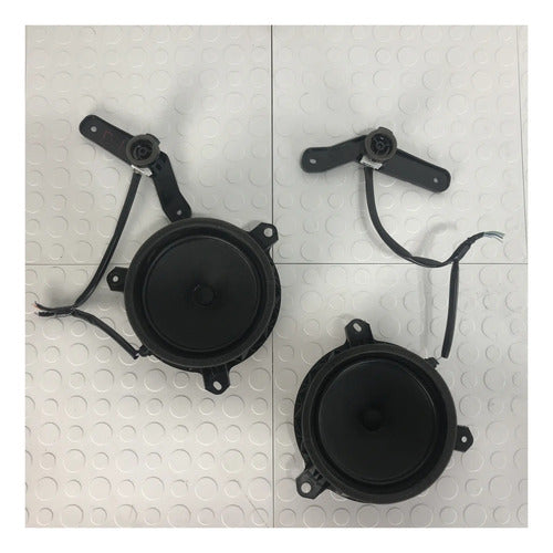 Kit Bocinas Delanteras Tweeter Toyota Prius C 2018-2021 Negro