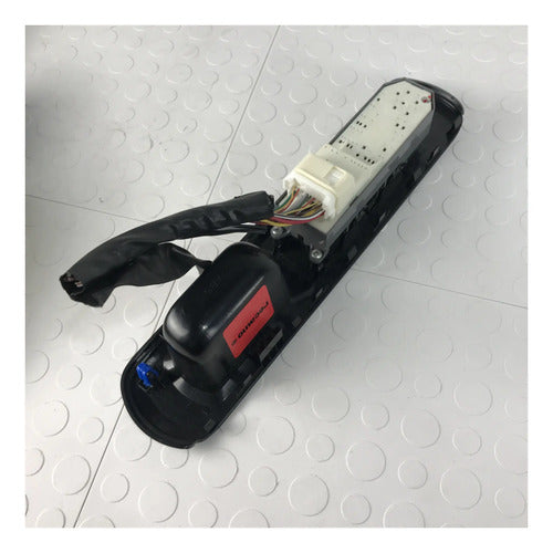 Switch Elevador Delantero Izquierdo Toyota Prius C 2018-2021