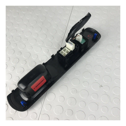 Switch Elevador Delantero Derecho Toyota Prius C 2018-2021