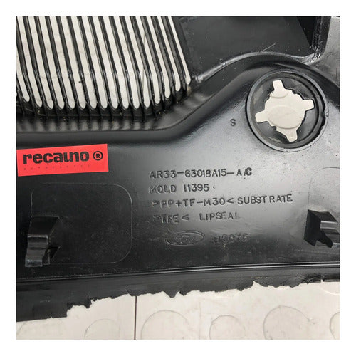 Moldura Tolva Limpiaparabrisas Izquierda Ford Mustang 2010