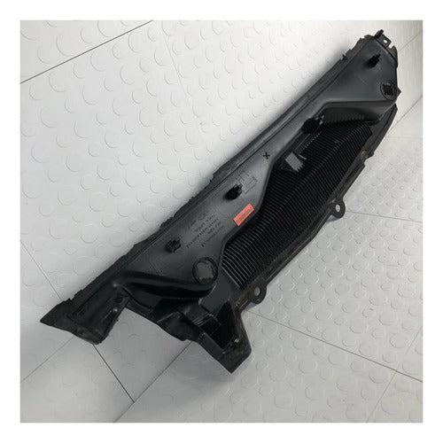Moldura Tolva Limpiaparabrisas Izquierda Ford Mustang 2010