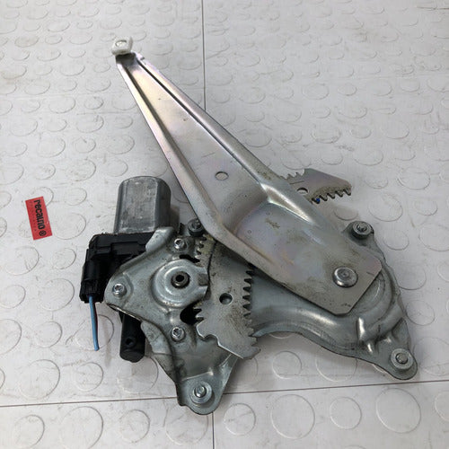 Elevador Con Motor Trasero Derecho Toyota Yaris Core 2017