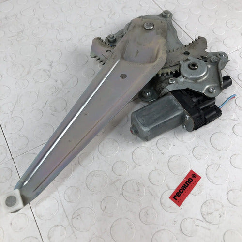 Elevador Con Motor Trasero Derecho Toyota Yaris Core 2017