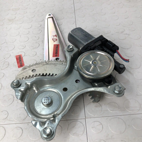 Elevador Con Motor Trasero Derecho Toyota Yaris Core 2017