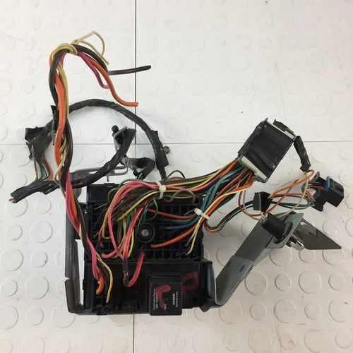 Modulo Fusibles Interior Chevrolet Sonora Tahoe 2000-2006