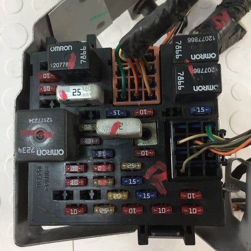 Modulo Fusibles Interior Chevrolet Sonora Tahoe 2000-2006