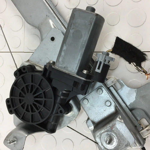 Elevador Motor Trasero Derecho Renault Duster 2013-2016