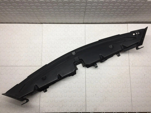 Parrilla Tolva Deflector Radiador Ford Fiesta 2011-2019 Brillante